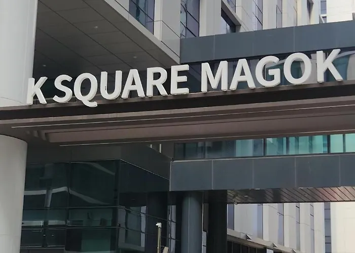 Spacious Interior Free Parking Ksquare 2 Netflix Magok Station Within Walking Distance Gimpo Airport Longterm Welcome Apartment
