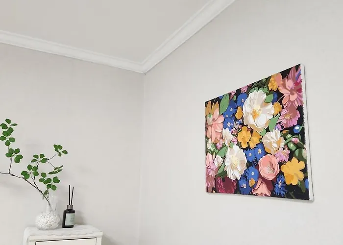 Spacious Interior Free Parking Ksquare 2 Netflix Magok Station Within Walking Distance Gimpo Airport Longterm Welcome Apartment