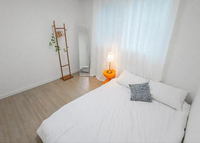 Spacious Interior Free Parking Ksquare 2 Netflix Magok Station Within Walking Distance Gimpo Airport Longterm Welcome Apartment *