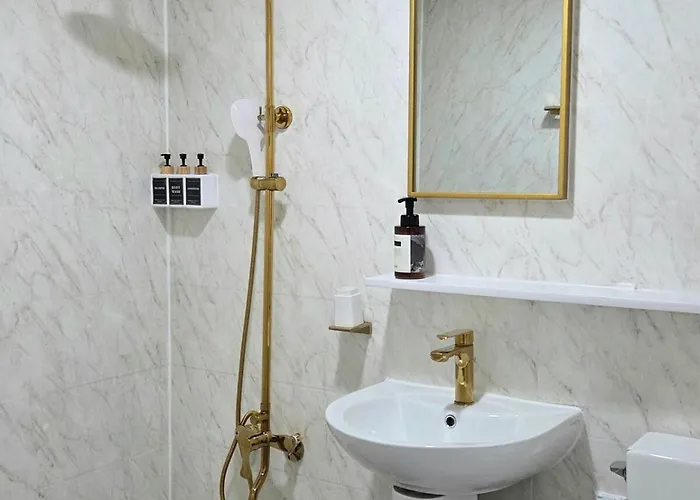 Apartment Spacious Interior Free Parking Ksquare 2 Netflix Magok Station Within Walking Distance Gimpo Airport Longterm Welcome *